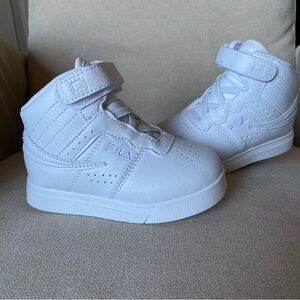 NWOT Fila Vulc-13 Toddler Kids Unisex Girl Boy White High-Top Sneakers - Size 8